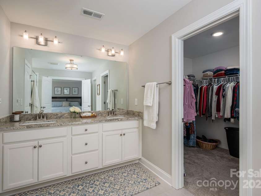 3017 Winged Teal Court, Belmont, NC 28012.  MLS# CAR4248943, YatesRealty ID 16179. PRIMARY BATH VANITIES