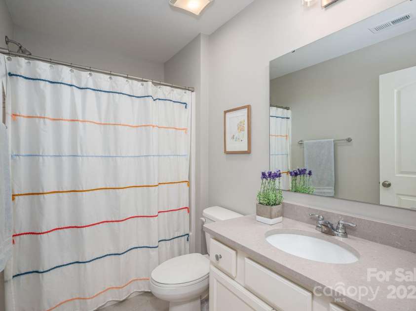 3017 Winged Teal Court, Belmont, NC 28012.  MLS# CAR4248943, YatesRealty ID 16179. UPSTAIRS BATH