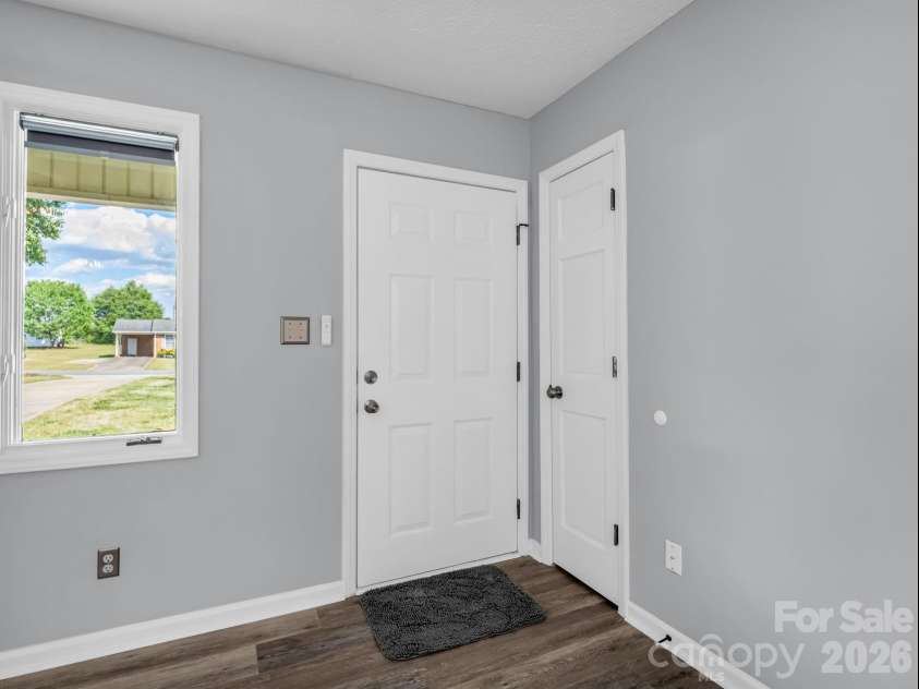 702 Billys Drive, Shelby, NC 28152.  MLS# CAR4372876, YatesRealty ID 16179. 