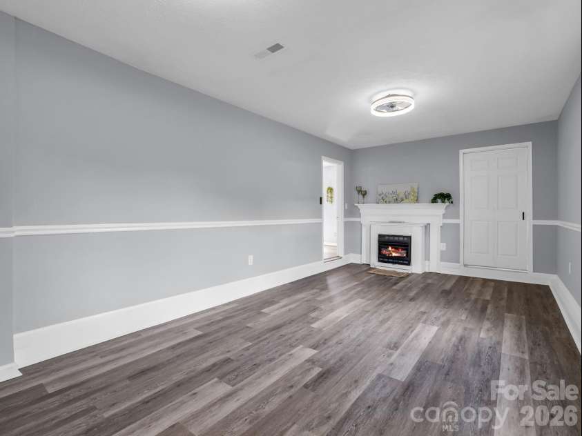 702 Billys Drive, Shelby, NC 28152.  MLS# CAR4372876, YatesRealty ID 16179. 