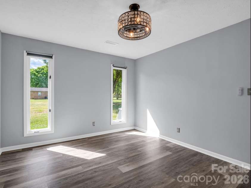 702 Billys Drive, Shelby, NC 28152.  MLS# CAR4372876, YatesRealty ID 16179. 