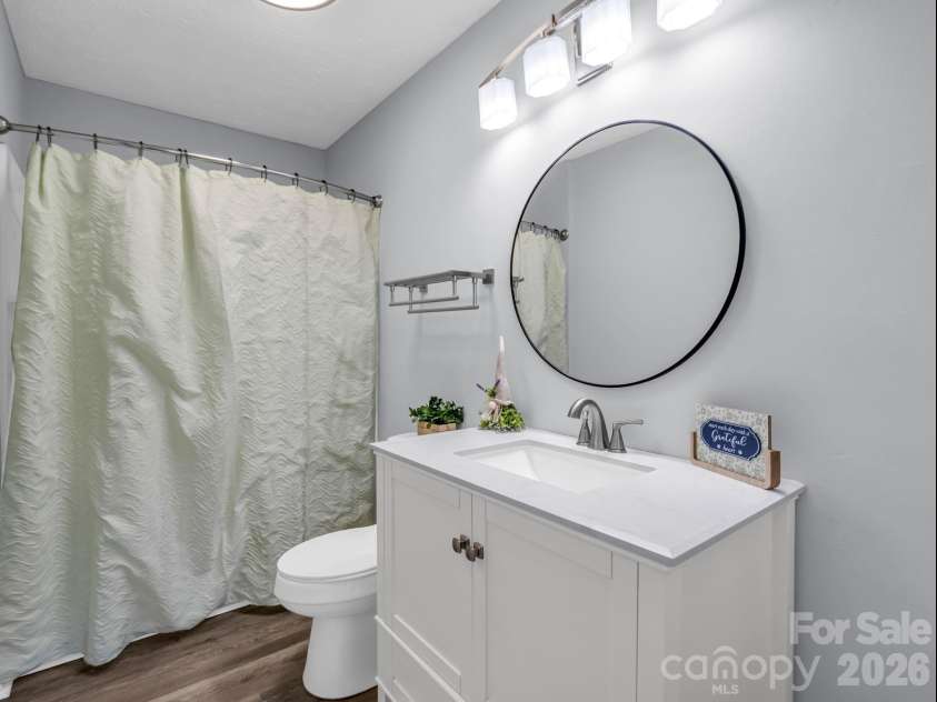 702 Billys Drive, Shelby, NC 28152.  MLS# CAR4372876, YatesRealty ID 16179. 