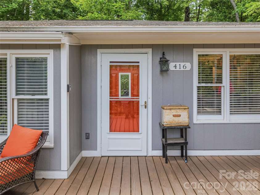 416 Cherokee Avenue, Black Mountain, NC 28711.  MLS# CAR4330813, YatesRealty ID 1618. 