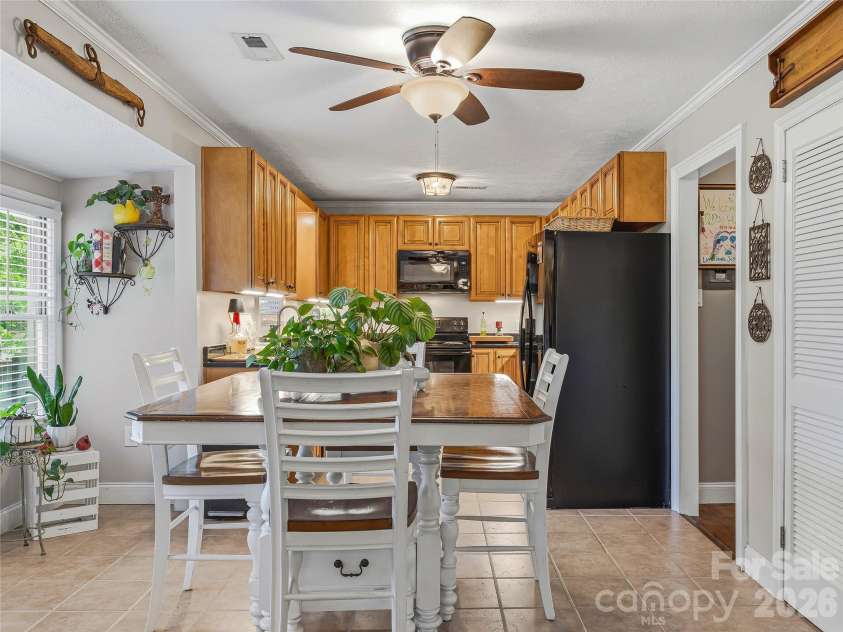 416 Cherokee Avenue, Black Mountain, NC 28711.  MLS# CAR4330813, YatesRealty ID 1618. 