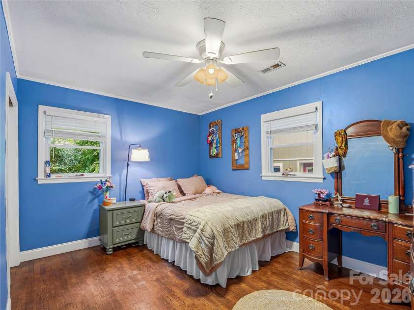 416 Cherokee Avenue, Black Mountain, NC 28711.  MLS# CAR4330813, YatesRealty ID 1618. 