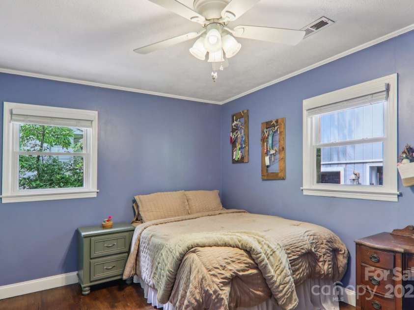 416 Cherokee Avenue, Black Mountain, NC 28711.  MLS# CAR4330813, YatesRealty ID 1618. Bedroom 1