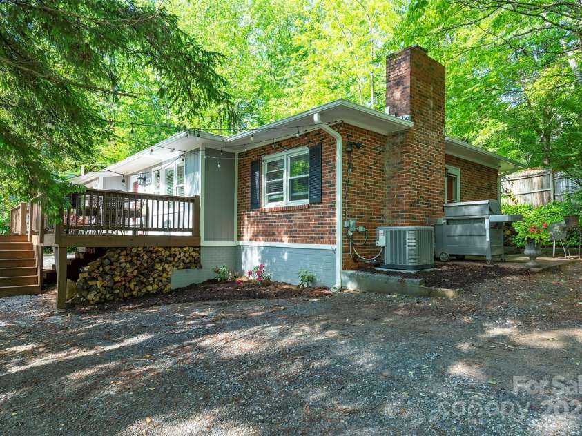 416 Cherokee Avenue, Black Mountain, NC 28711.  MLS# CAR4330813, YatesRealty ID 1618. Main House, Parking Area 2