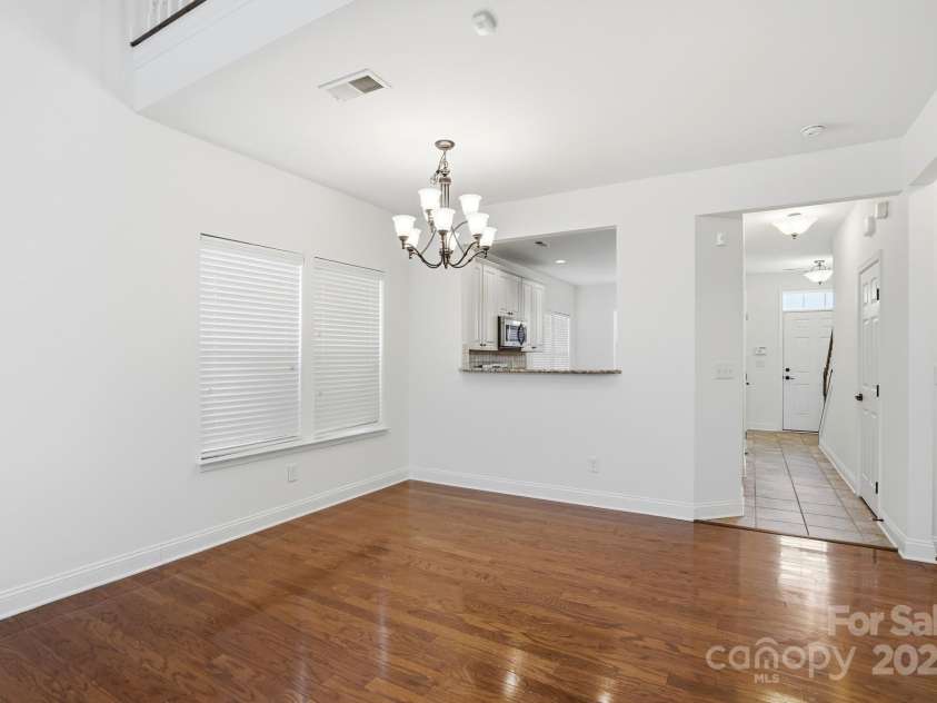 5763 Mossdale Lane, Charlotte, NC 28278.  MLS# CAR4329295, YatesRealty ID 1618. 