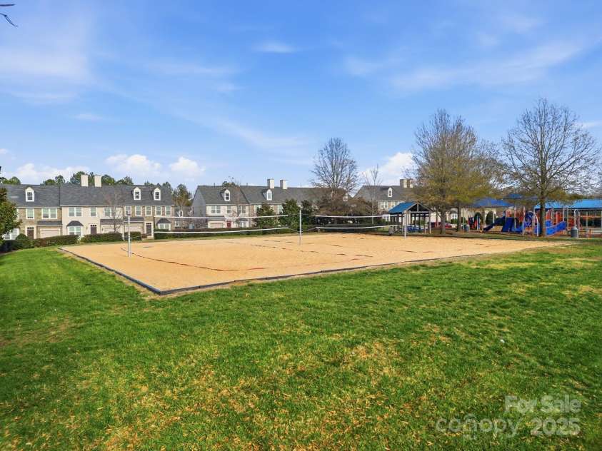 5763 Mossdale Lane, Charlotte, NC 28278.  MLS# CAR4329295, YatesRealty ID 1618. 