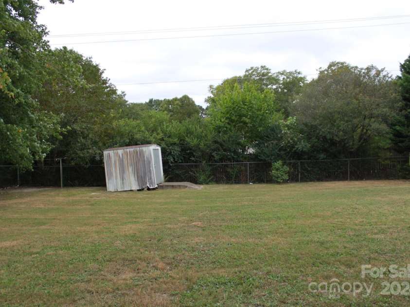 608 US 221A Highway, Forest City, NC 28043.  MLS# CAR4184032, YatesRealty ID 1618. 