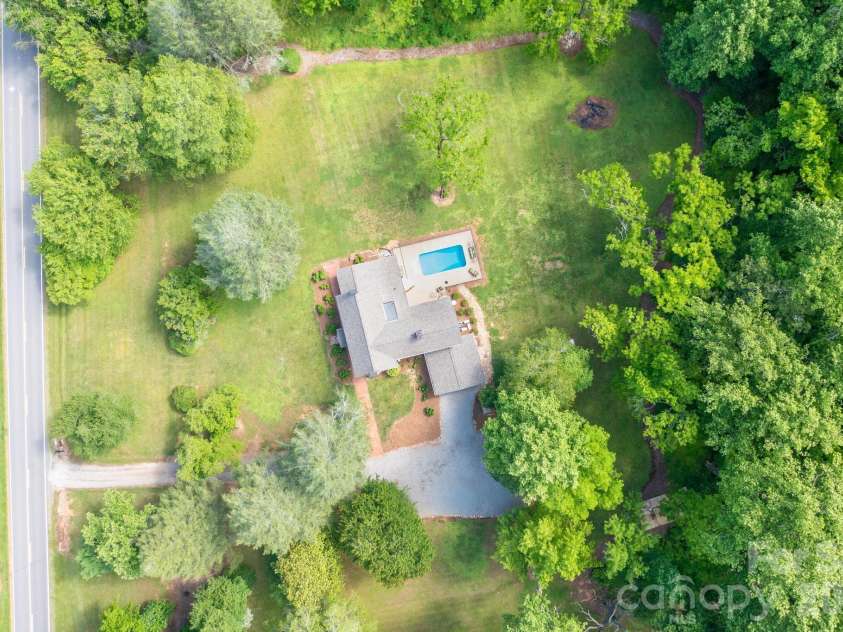 1567 Jennings Road, Statesville, NC 28625.  MLS# CAR4362477, YatesRealty ID 16181. 