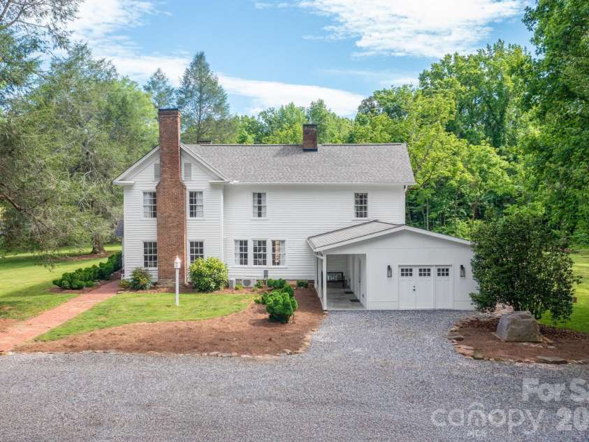1567 Jennings Road, Statesville, NC 28625.  MLS# CAR4362477, YatesRealty ID 16181. 