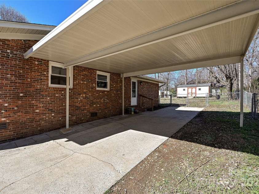 1961 Franklin Street, Rock Hill, SC 29732.  MLS# CAR4224474, YatesRealty ID 16181. 