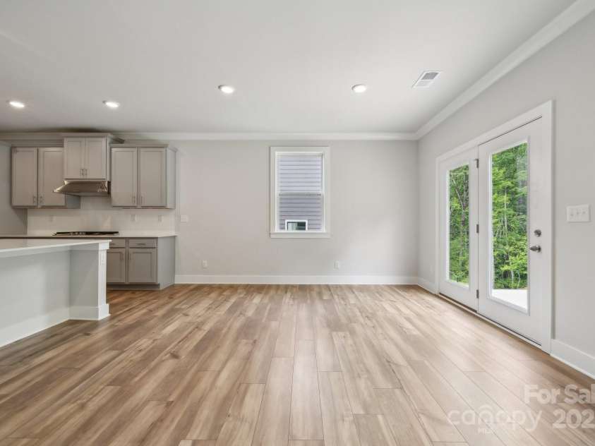 9948 Manor Vista Trail, Kannapolis, NC 28027.  MLS# CAR4255762, YatesRealty ID 16182. 