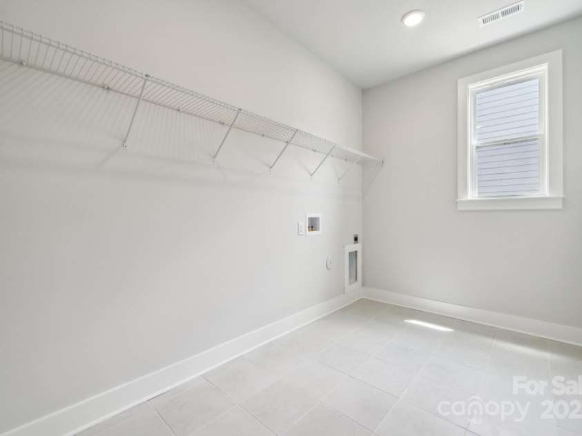 9948 Manor Vista Trail, Kannapolis, NC 28027.  MLS# CAR4255762, YatesRealty ID 16182. 