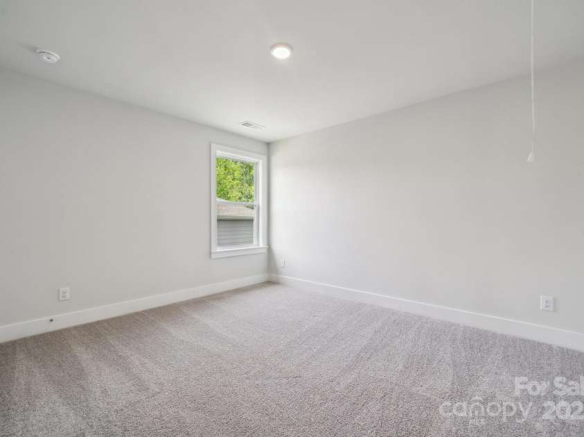 9948 Manor Vista Trail, Kannapolis, NC 28027.  MLS# CAR4255762, YatesRealty ID 16182. 