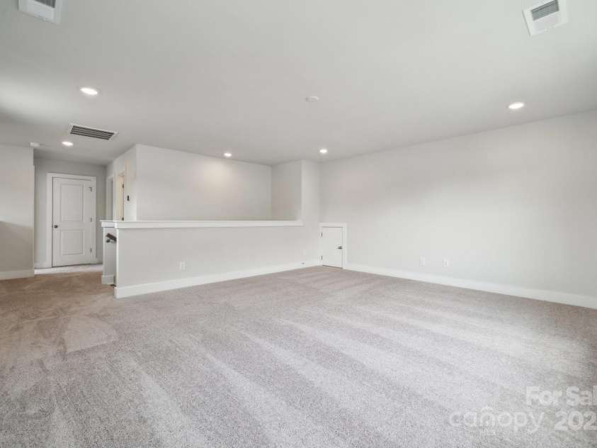 9948 Manor Vista Trail, Kannapolis, NC 28027.  MLS# CAR4255762, YatesRealty ID 16182. 