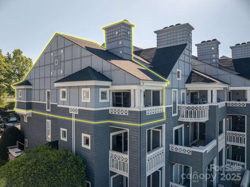 18723 Vineyard Point Lane, Cornelius, NC 28031.  MLS# CAR4246273, YatesRealty ID 16183. 