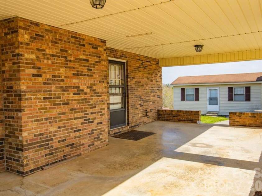 3556 White Plains Road, Roaring River, NC 28669.  MLS# CAR4364214, YatesRealty ID 16183. 