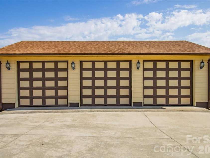 3556 White Plains Road, Roaring River, NC 28669.  MLS# CAR4364214, YatesRealty ID 16183. 