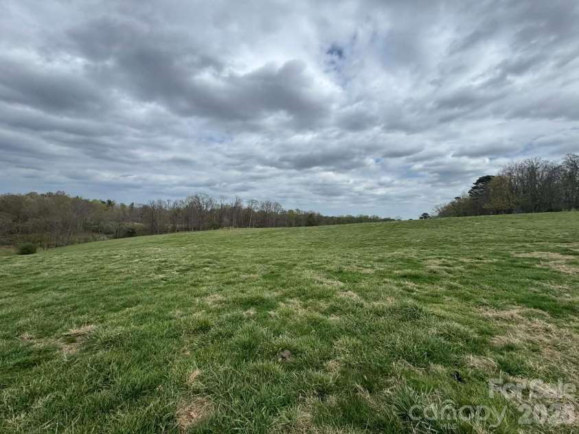 3556 White Plains Road, Roaring River, NC 28669.  MLS# CAR4364214, YatesRealty ID 16183. 