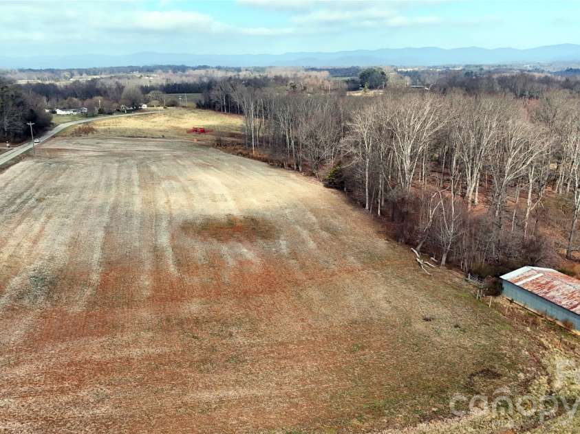 3556 White Plains Road, Roaring River, NC 28669.  MLS# CAR4364214, YatesRealty ID 16183. 