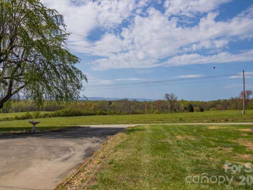 3556 White Plains Road, Roaring River, NC 28669.  MLS# CAR4364214, YatesRealty ID 16183. 