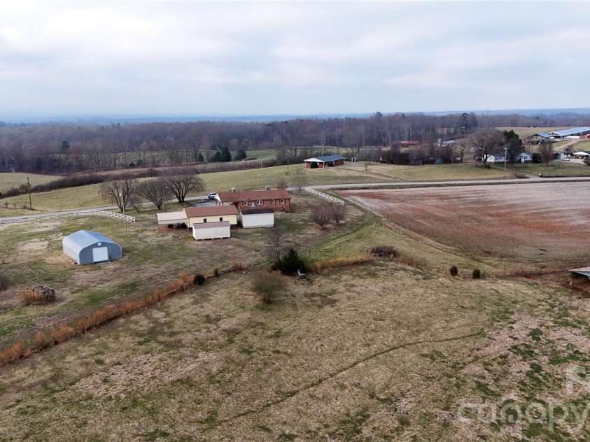 3556 White Plains Road, Roaring River, NC 28669.  MLS# CAR4364214, YatesRealty ID 16183. 