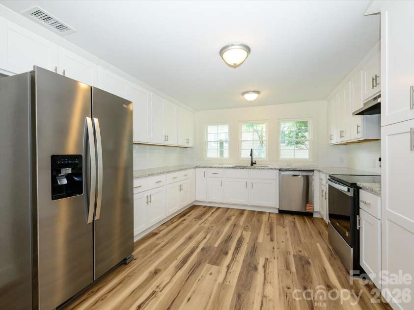 156 Hartsell School Road, Concord, NC 28027.  MLS# CAR4355069, YatesRealty ID 16184. 