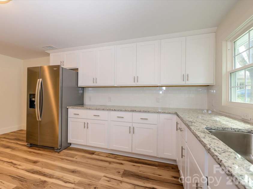 156 Hartsell School Road, Concord, NC 28027.  MLS# CAR4355069, YatesRealty ID 16184. 