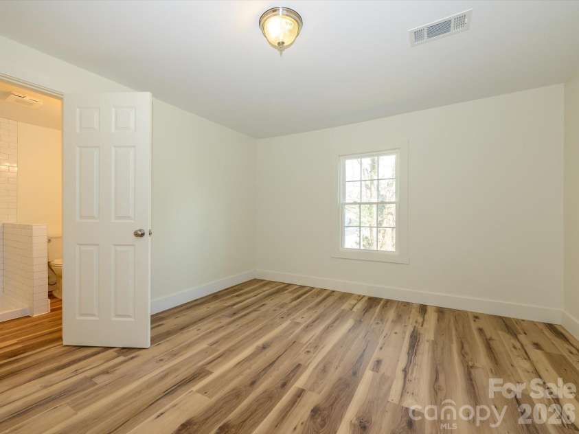 156 Hartsell School Road, Concord, NC 28027.  MLS# CAR4355069, YatesRealty ID 16184. 