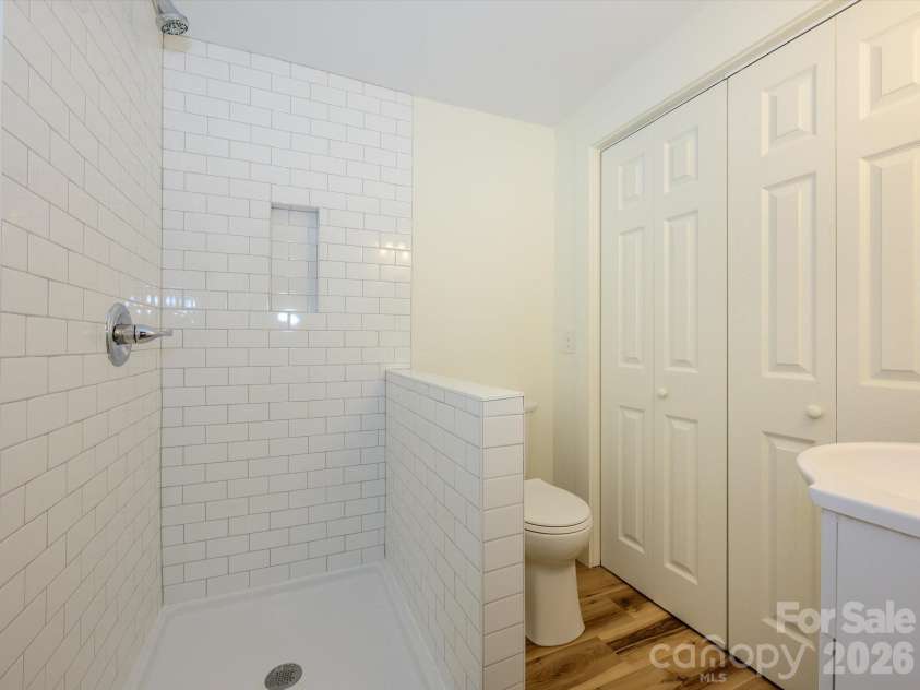 156 Hartsell School Road, Concord, NC 28027.  MLS# CAR4355069, YatesRealty ID 16184. 