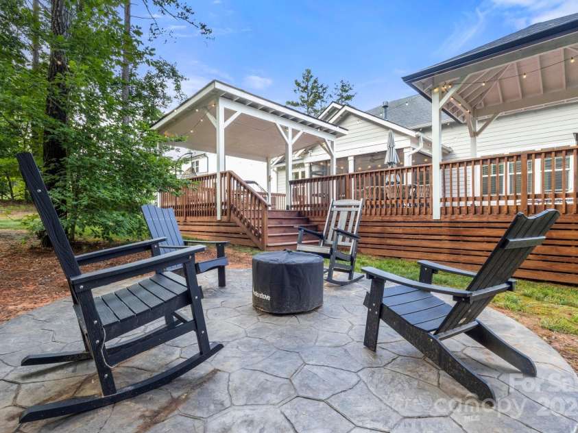 4189 Island Fox Lane, Denver, NC 28037.  MLS# CAR4264519, YatesRealty ID 16184. 