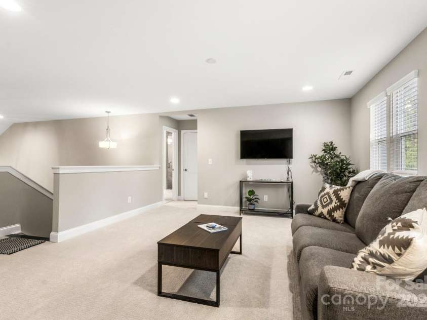 4189 Island Fox Lane, Denver, NC 28037.  MLS# CAR4264519, YatesRealty ID 16184. Loft