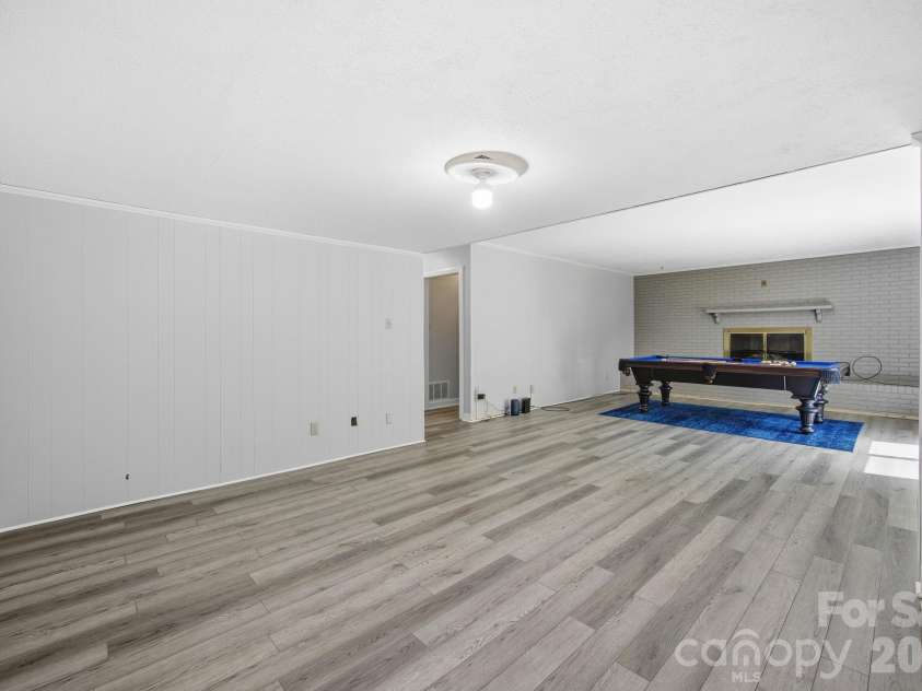 110 Tall Pine Circle, Salisbury, NC 28147.  MLS# CAR4373879, YatesRealty ID 16185. Family Room