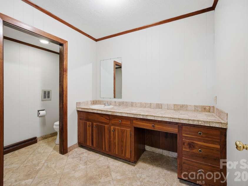 110 Tall Pine Circle, Salisbury, NC 28147.  MLS# CAR4373879, YatesRealty ID 16185. Half Bathroom