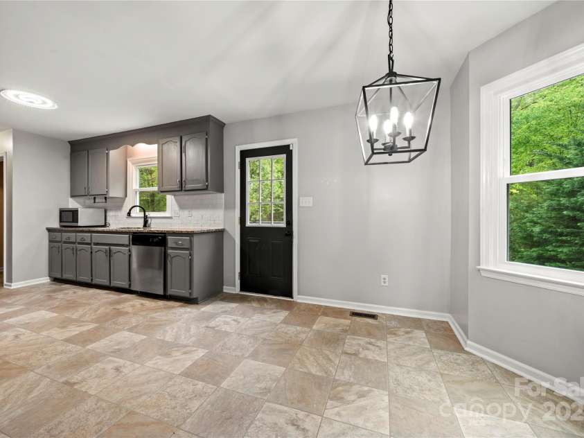 2717 Stockwood Drive, Gastonia, NC 28056.  MLS# CAR4240559, YatesRealty ID 16185. 