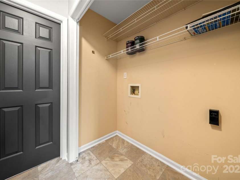 2717 Stockwood Drive, Gastonia, NC 28056.  MLS# CAR4240559, YatesRealty ID 16185. 