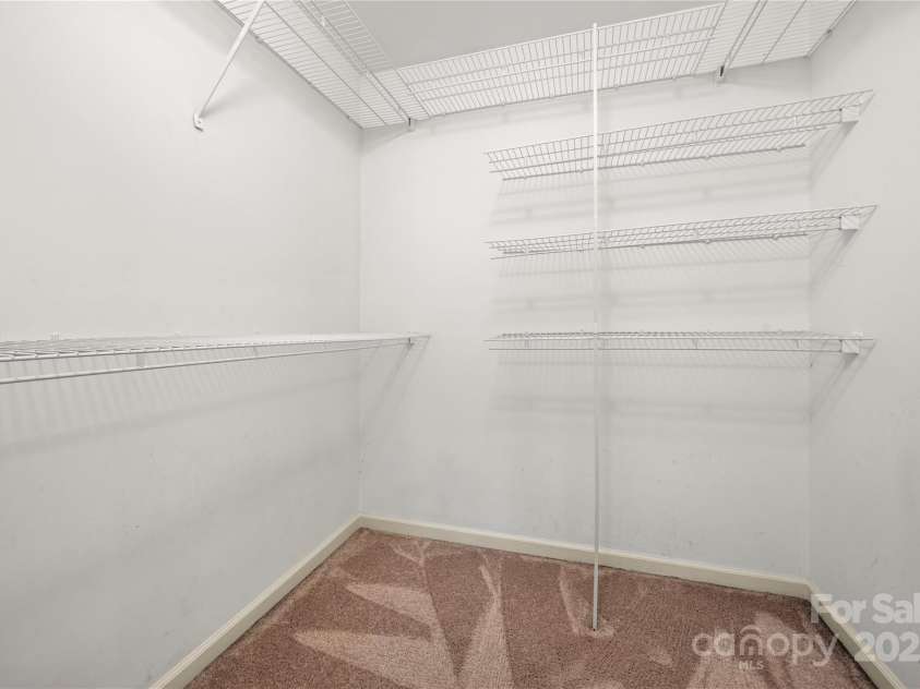 2717 Stockwood Drive, Gastonia, NC 28056.  MLS# CAR4240559, YatesRealty ID 16185. 