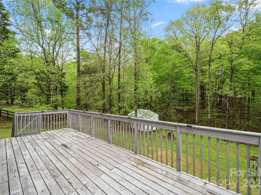 2717 Stockwood Drive, Gastonia, NC 28056.  MLS# CAR4240559, YatesRealty ID 16185. 