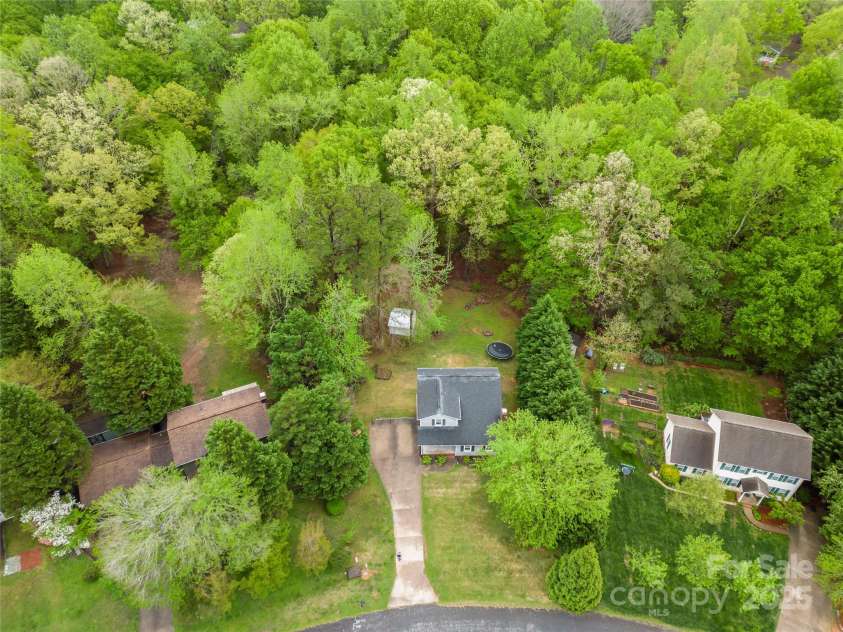 2717 Stockwood Drive, Gastonia, NC 28056.  MLS# CAR4240559, YatesRealty ID 16185. 