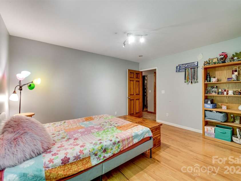 211 Natural Trail, Sylva, NC 28779.  MLS# CAR4257926, YatesRealty ID 16186. 