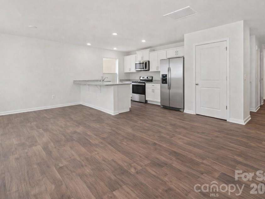 6109 Faron Way, Charlotte, NC 28262.  MLS# CAR4349565, YatesRealty ID 16186. 