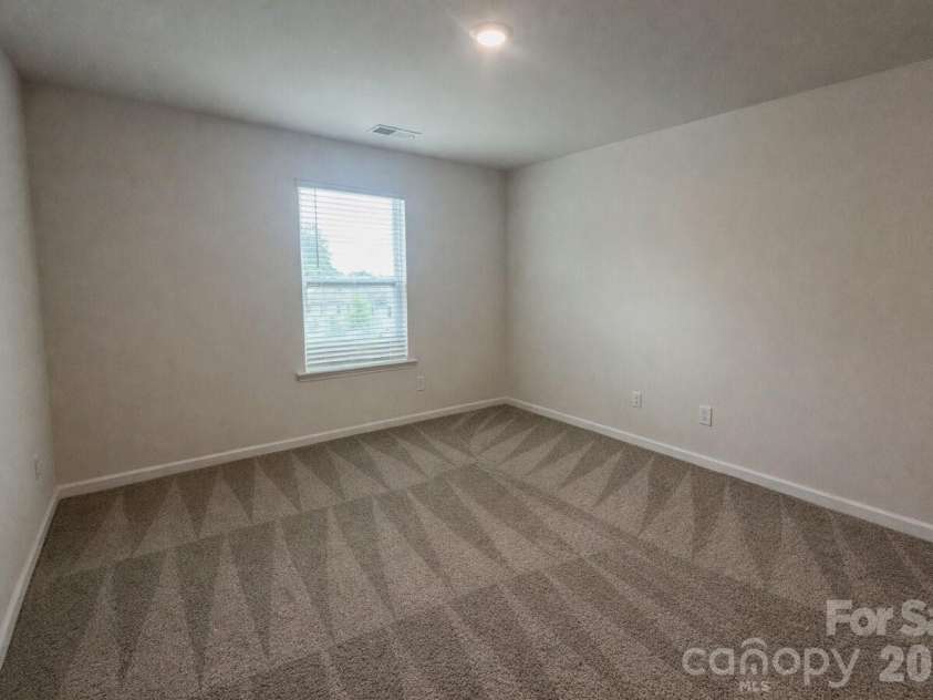 6109 Faron Way, Charlotte, NC 28262.  MLS# CAR4349565, YatesRealty ID 16186. 