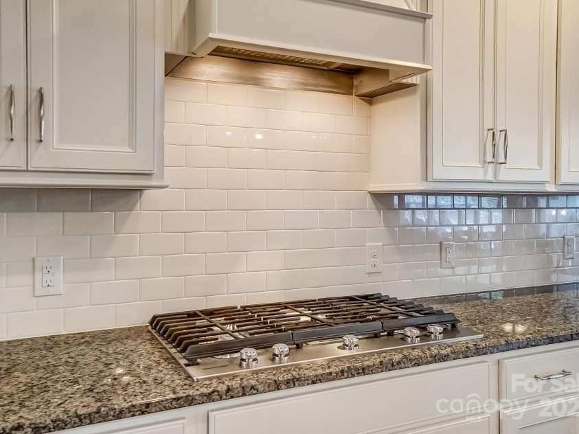 2056 Angel Oak Drive, Fort Mill, SC 29715.  MLS# CAR4229242, YatesRealty ID 16187. 