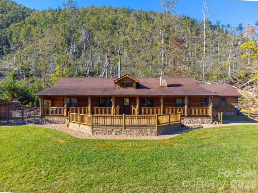 2811 Poplar Creek Road, Green Mountain, NC 28740.  MLS# CAR4370609, YatesRealty ID 16187. Front