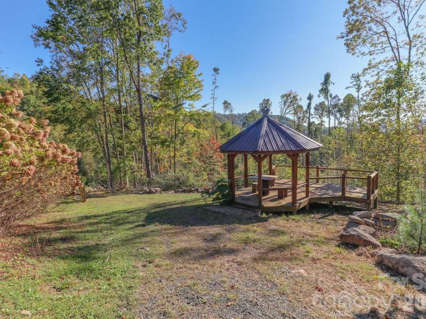 2811 Poplar Creek Road, Green Mountain, NC 28740.  MLS# CAR4370609, YatesRealty ID 16187. Gazebo