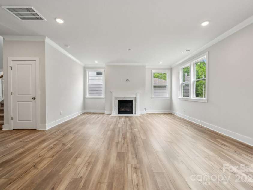 9956 Manor Vista Trail, Kannapolis, NC 28027.  MLS# CAR4256293, YatesRealty ID 16188. Representative picture