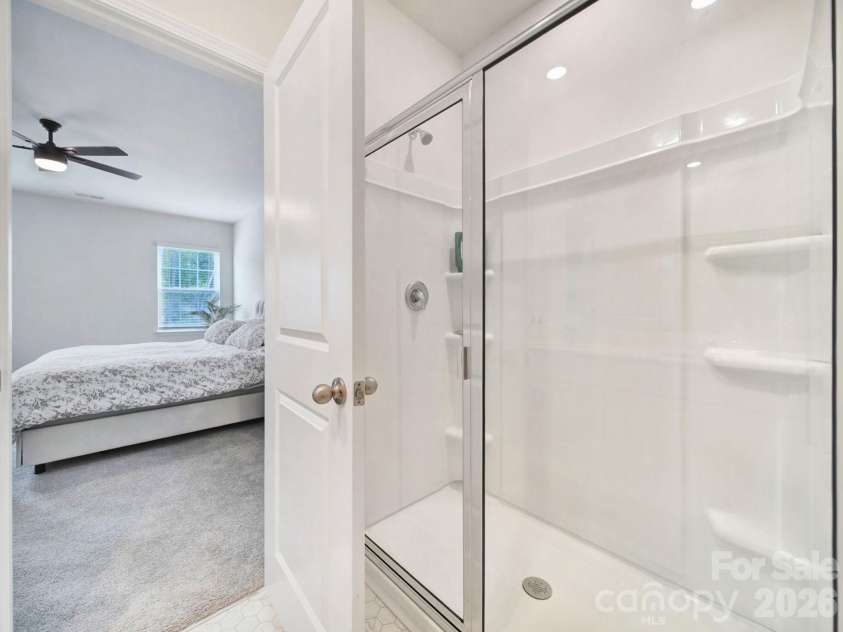 164 North Hill Lane, Troutman, NC 28166.  MLS# CAR4355544, YatesRealty ID 16189. Primary Bathroom