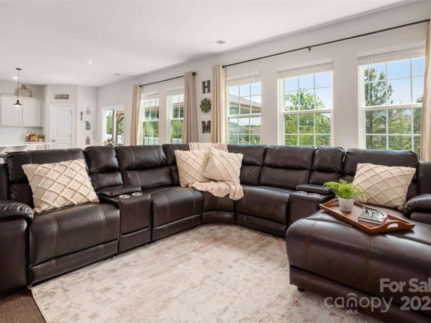 9613 Fire Bellied Court, Lancaster, SC 29720.  MLS# CAR4252315, YatesRealty ID 16189. Family room is open to kitchen and dining area